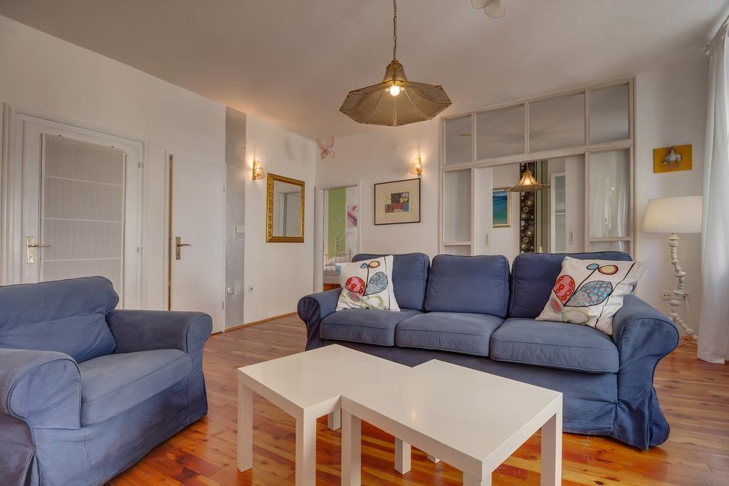 Apartments Mandarina Mali Lošinj Habitación foto