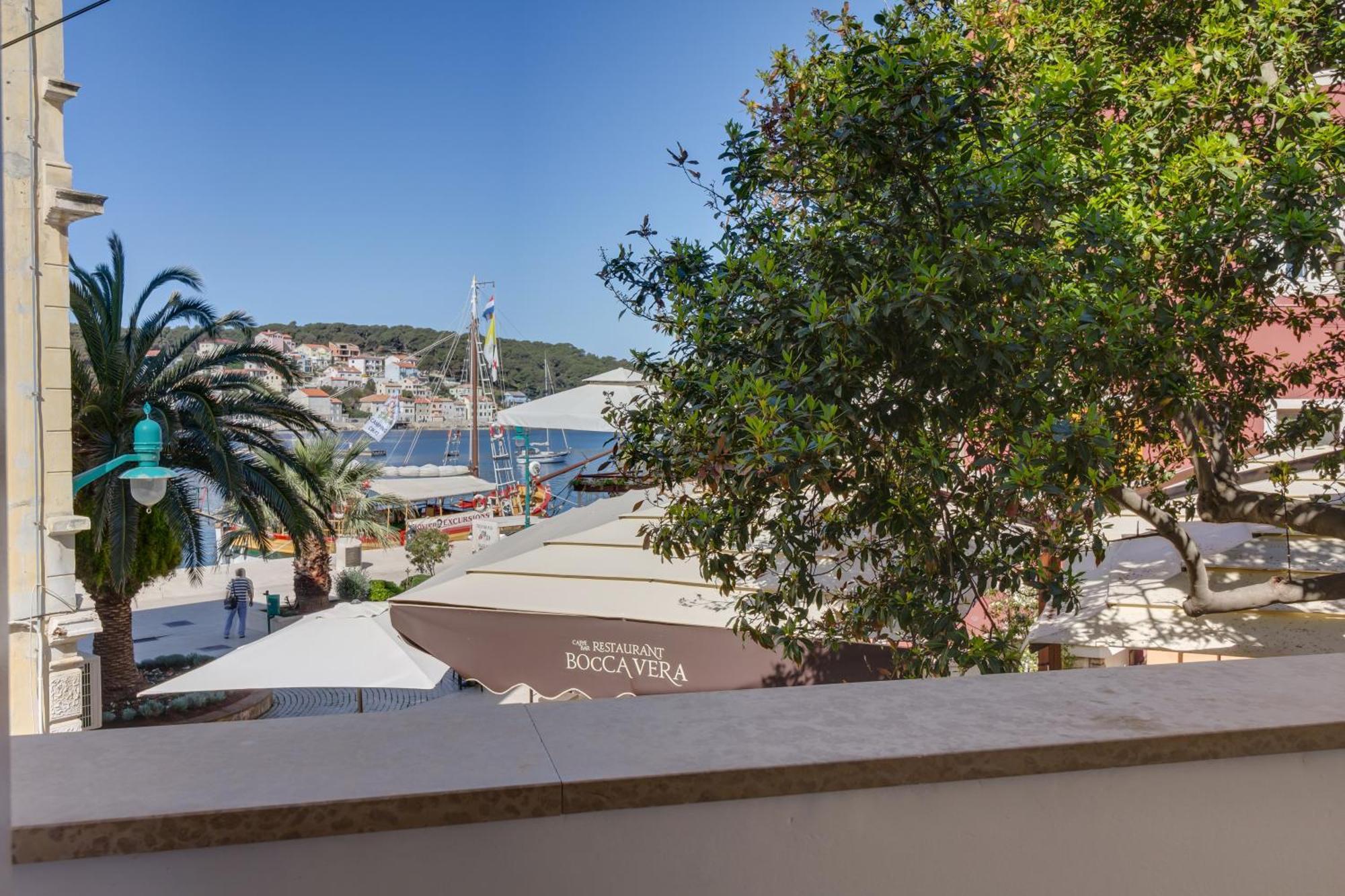 Apartments Mandarina Mali Lošinj Habitación foto
